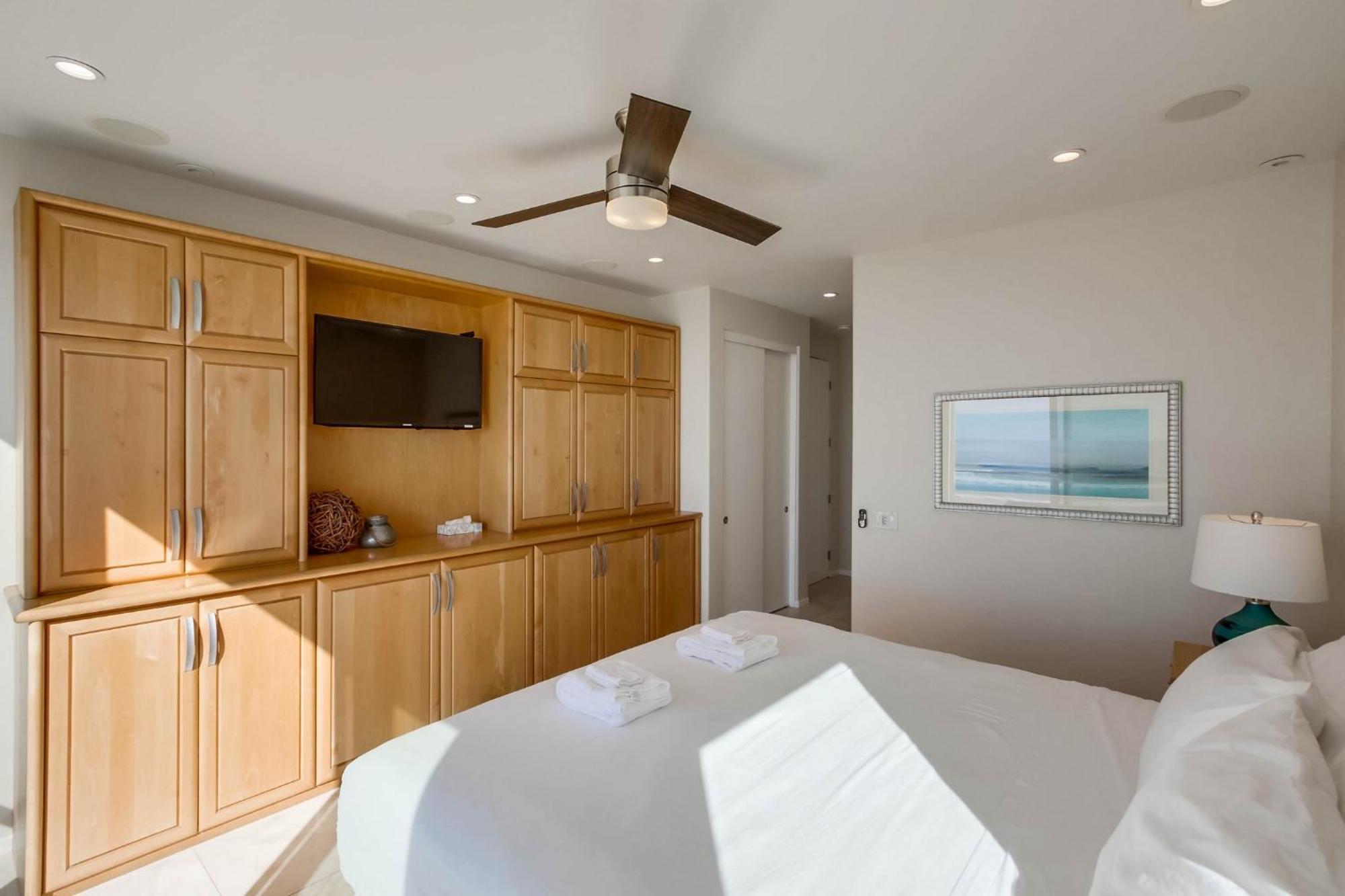 B5188 Ocean Palms Penthouse Apartment